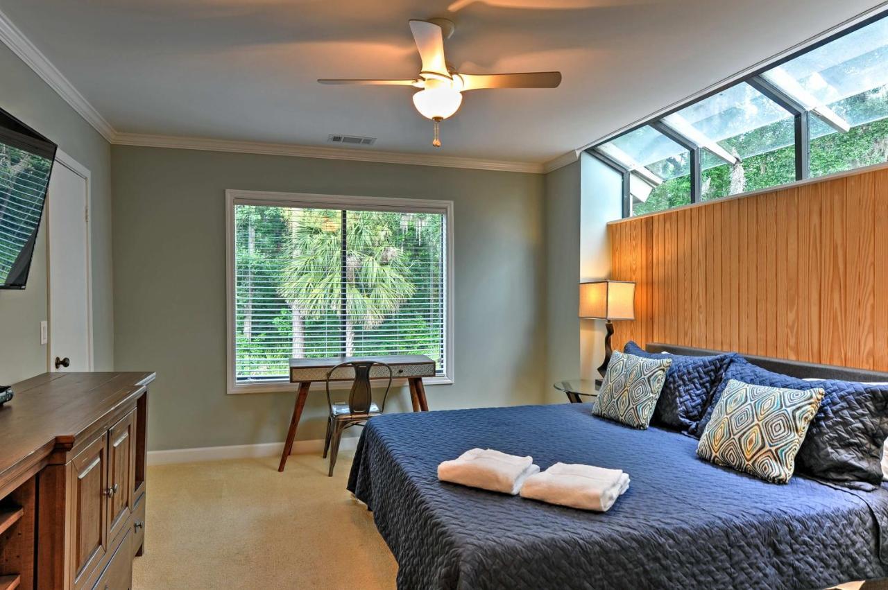 Updated Hilton Head Condo Balcony, Walk To Beach Hilton Head Island Exterior photo